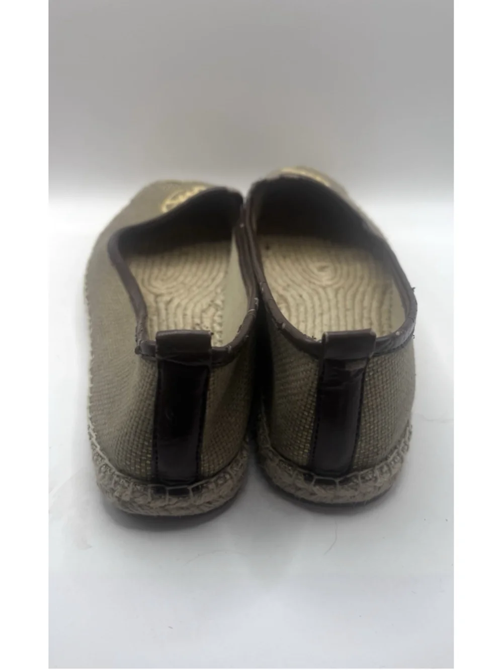 Michael Kors Hastings Espadrille Flats Womens 8 Brown Tan Canvas Gold Logo Shoes